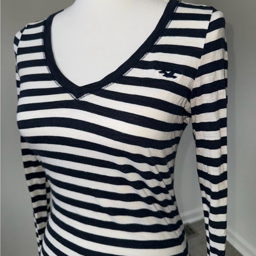 Hollister Navy White Striped V Neck Long Sleeve Tee Medium Y2K Stains - Picture 2 of 12